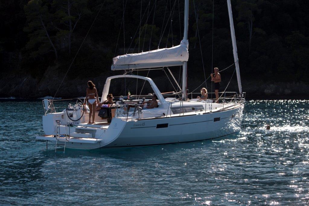 Gloria - Zenith Yacht Charters